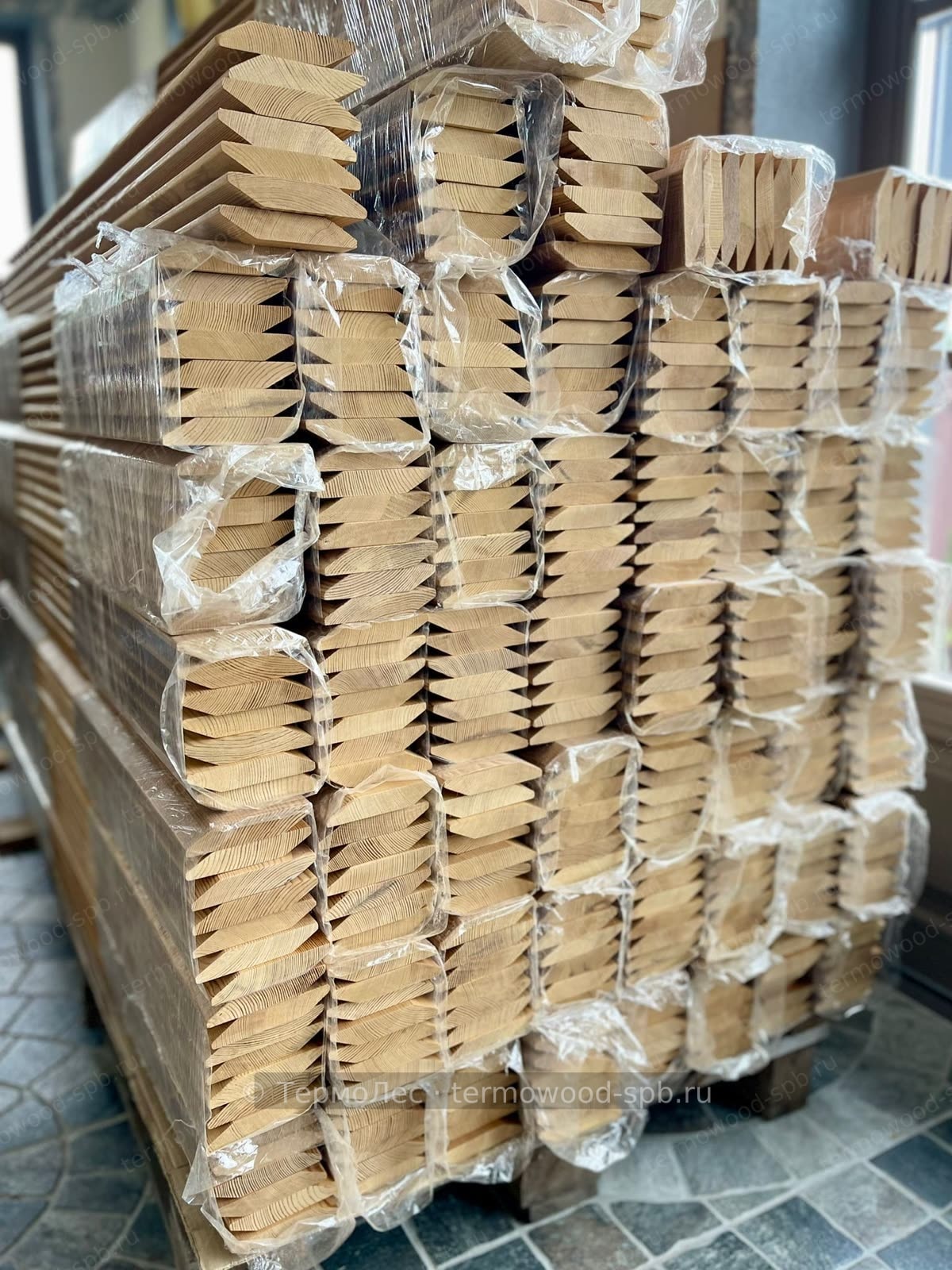 Уличные жалюзи из термодерева (сосна/осина)